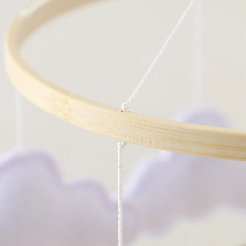 Mobile Musical Bébé en Bois avec Ours en Feutre - Hochet et Carillon pour Lit Nouveau-né